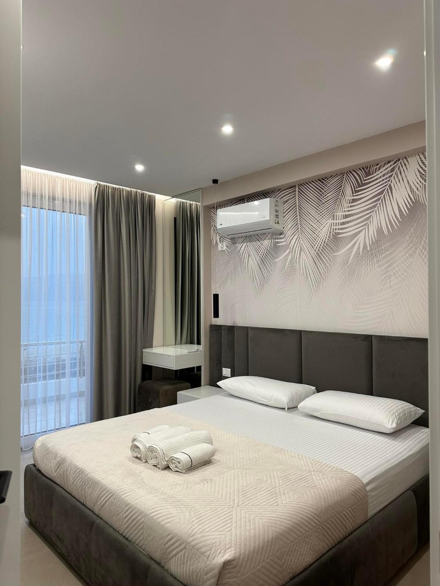 Sea View Apartment Luxury Vlorë Exteriér fotografie