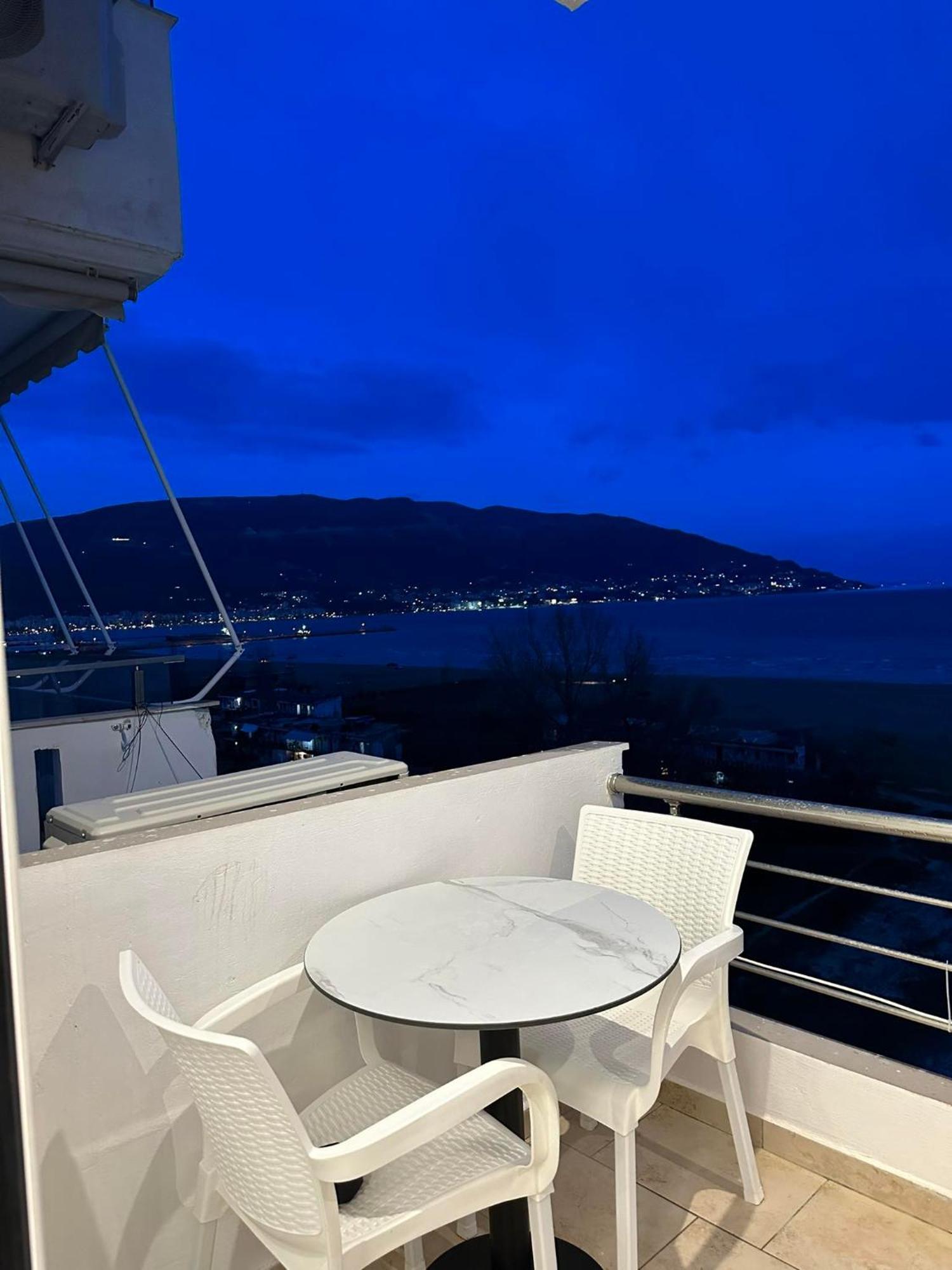 Sea View Apartment Luxury Vlorë Exteriér fotografie
