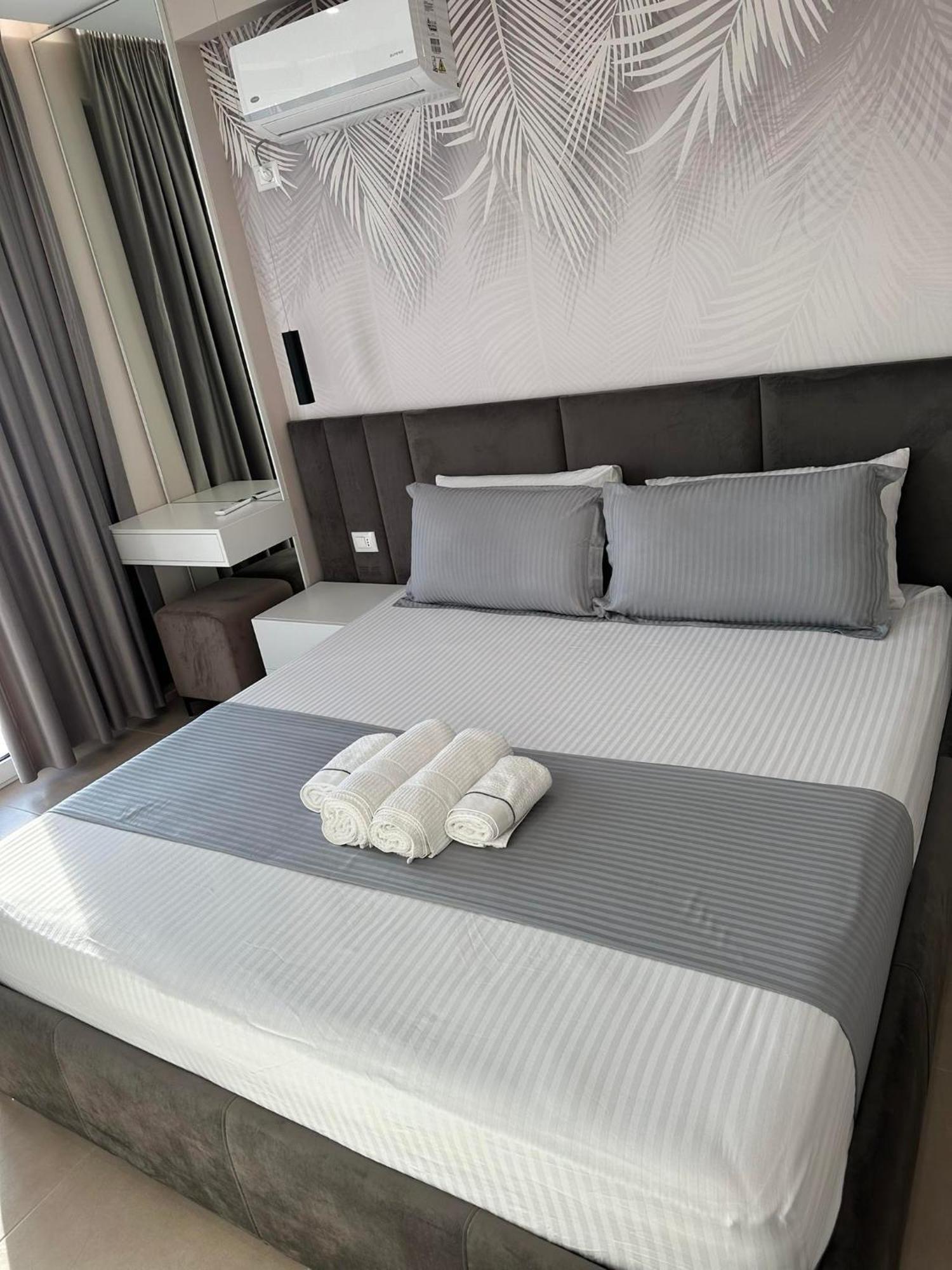 Sea View Apartment Luxury Vlorë Exteriér fotografie
