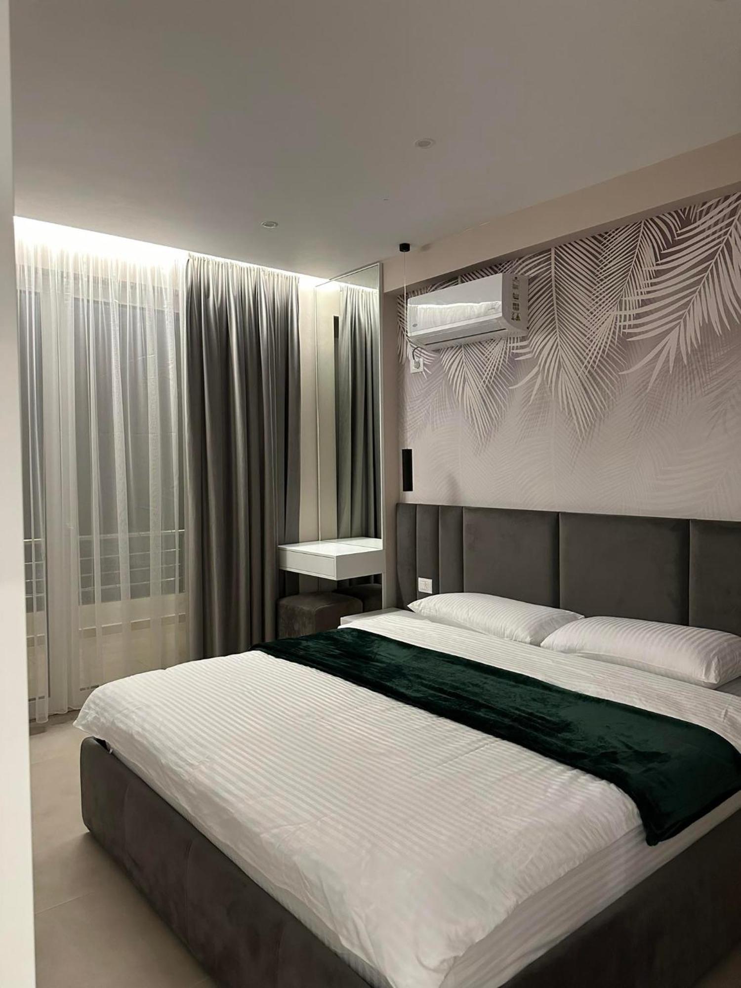 Sea View Apartment Luxury Vlorë Exteriér fotografie