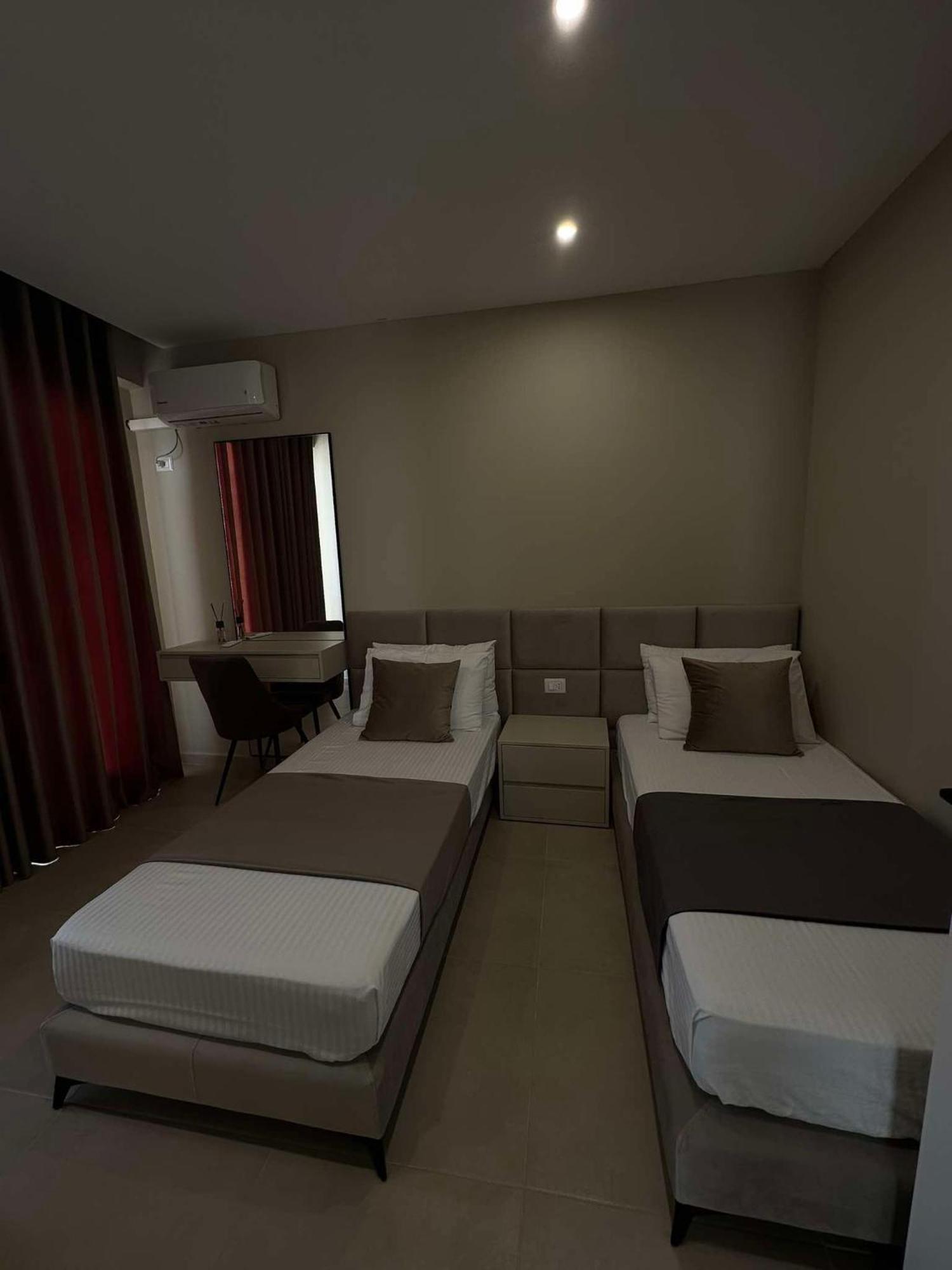 Sea View Apartment Luxury Vlorë Exteriér fotografie